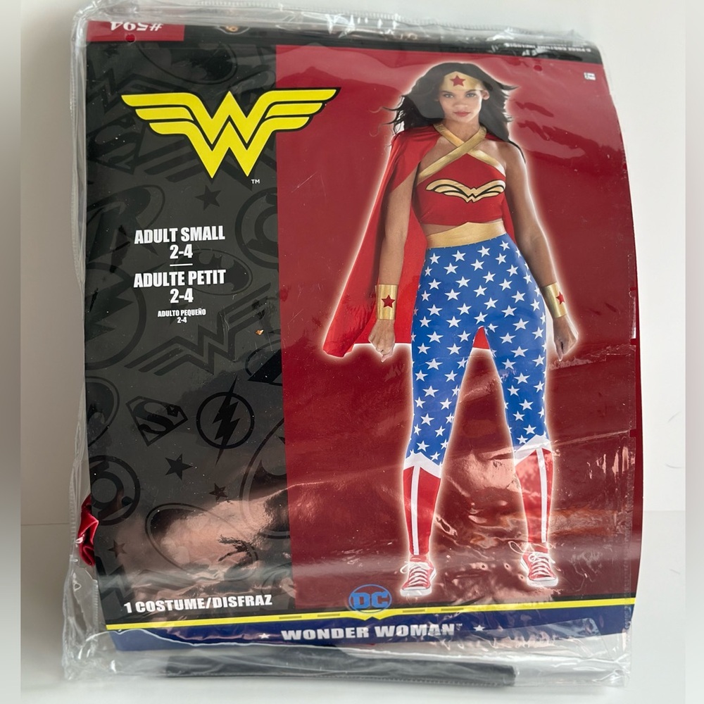 Wonder Woman Costume DC Comics Leggings Cape Gauntlets Top Halloween Adult Small